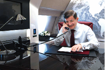 Arda Turan resmen Barcelona'da